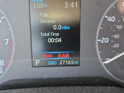 Used 2025 Toyota Corolla LE FWD image 18