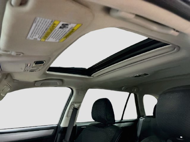 Used 2019 Subaru Outback 2.5i Premium w/ Popular Package #2 AWD/4WD image 17