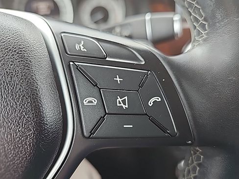 Used 2013 Mercedes-Benz GLK 350 4MATIC image 28