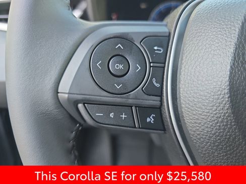 Used 2026 Toyota Corolla SE image 22