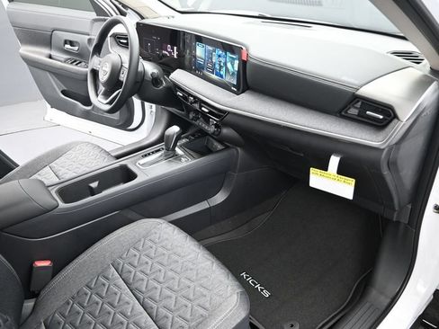 Certified 2026 Nissan Kicks SV w/ SV Premium Package FWD image 29