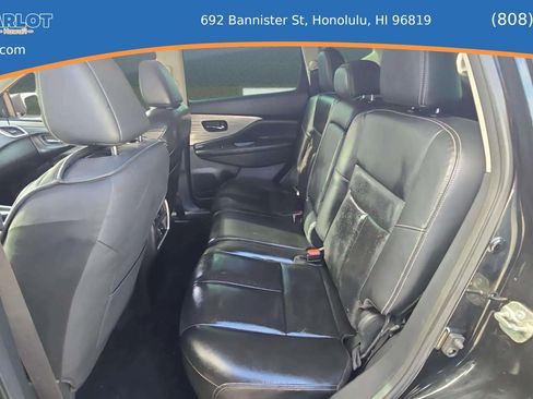 Used 2018 Nissan Murano SL w/ Midnight Edition Package FWD image 10
