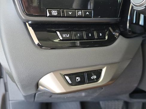 Certified 2024 Lexus RX 350 AWD w/ Convenience Package image 30