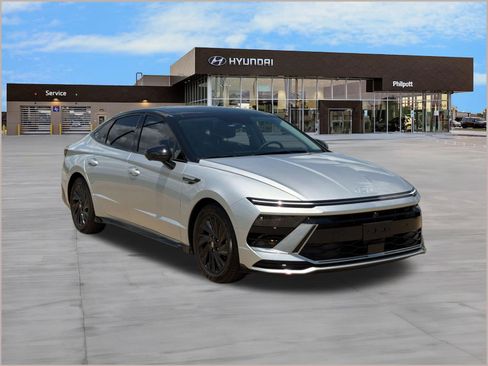 Certified 2025 Hyundai Sonata Limited FWD image 7