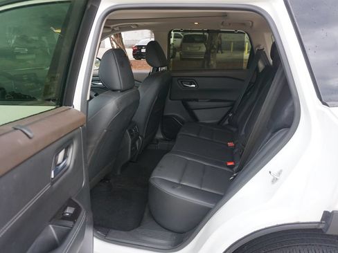 Used 2023 Nissan Rogue SV w/ SV Premium B Package FWD image 14