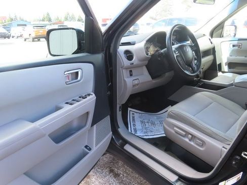 Used 2015 Honda Pilot SE image 17