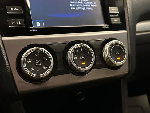 Used 2017 Subaru Crosstrek 2.0i Premium AWD/4WD image 14