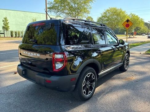 Used 2025 Ford Bronco Sport Outer Banks w/ Outer Banks Tech Package+ AWD/4WD image 3