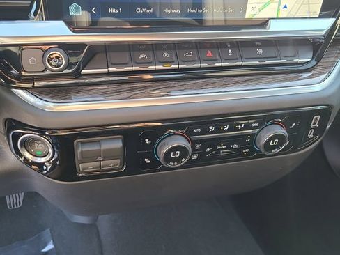 Used 2026 Chevrolet Silverado 1500 LT RWD image 32