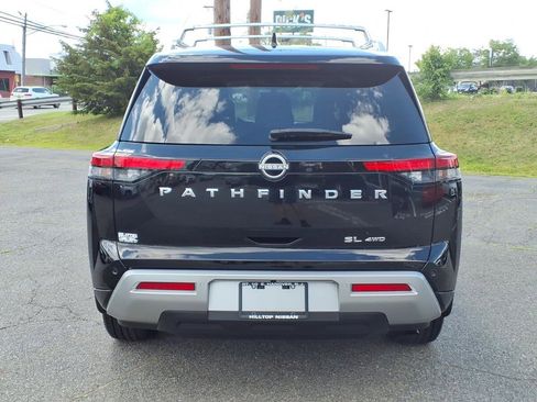 Used 2024 Nissan Pathfinder SL AWD/4WD image 6