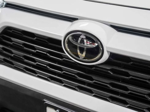 Certified 2024 Toyota RAV4 XLE FWD image 9