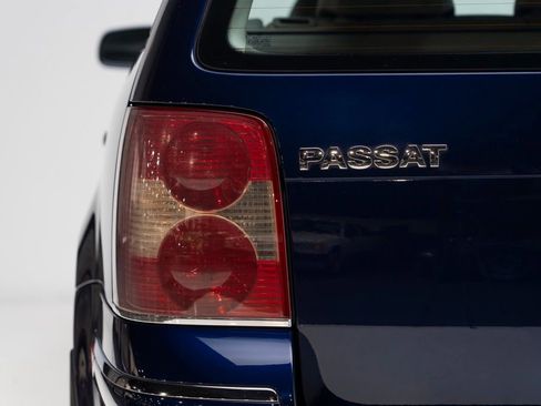 Used 2004 Volkswagen Passat W8 AWD/4WD image 62