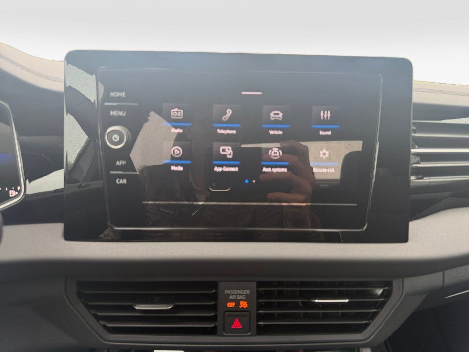 Used 2026 Volkswagen Jetta Sport FWD image 17