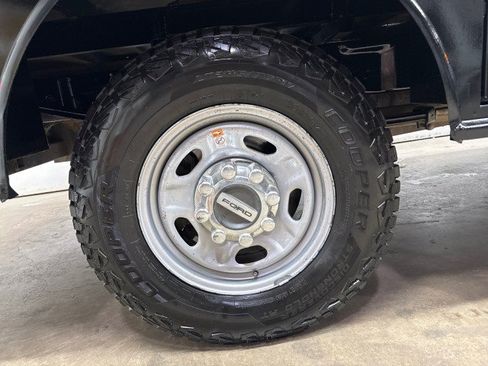 Used 2022 Ford F250 XL w/ Power Equipment Group AWD/4WD image 36