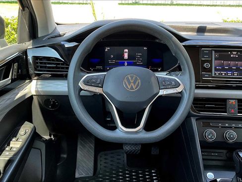 Used 2022 Volkswagen Taos S FWD image 6