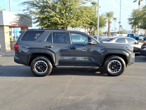 Certified 2025 Toyota 4Runner TRD Off-Road Premium AWD/4WD image 3