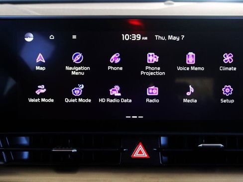 Used 2025 Kia Sportage EX FWD image 17