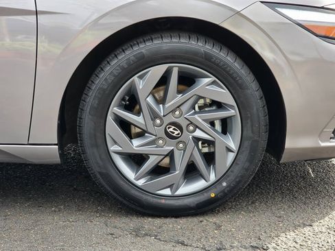 Certified 2024 Hyundai Elantra SEL image 8