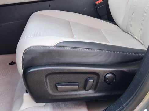 Used 2017 Lexus RX 350 FWD w/ Premium Package image 32