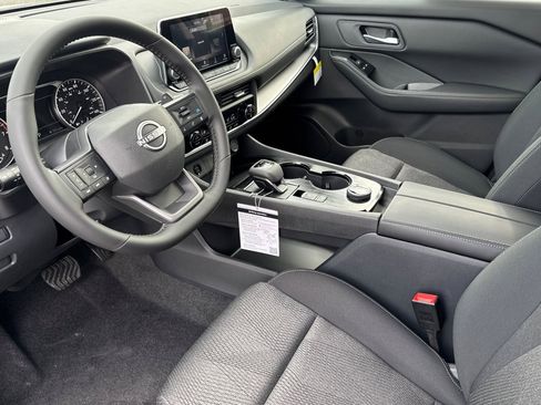 New 2026 Nissan Rogue SV image 7