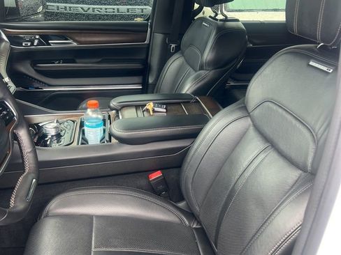 Used 2022 Jeep Grand Wagoneer Series I image 7