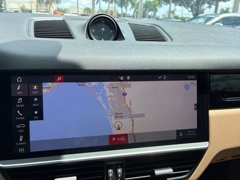 Used 2019 Porsche Cayenne AWD/4WD image 20
