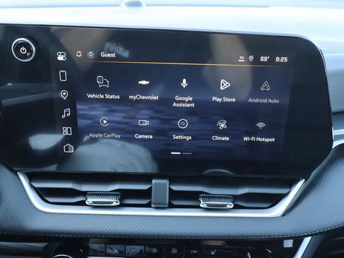 New 2027 Chevrolet Equinox LT w/ Convenience Package II FWD image 12