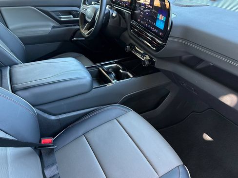 Used 2026 Chevrolet Silverado EV Trail Boss AWD/4WD image 24