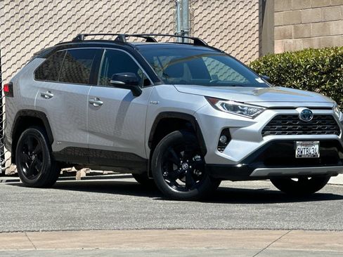 Used 2021 Toyota RAV4 XSE w/ XSE Grade Weather Package AWD/4WD image 2