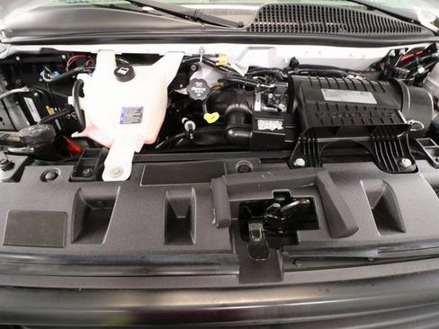 Used 2018 GMC Savana 2500 Extended image 17