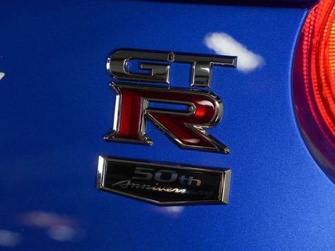 Used 2020 Nissan GT-R Premium AWD/4WD image 23