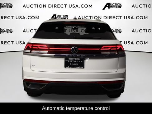 Used 2025 Volkswagen Atlas Cross Sport SE FWD image 3