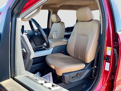 Used 2022 Ford F250 Lariat w/ Chrome Package image 21