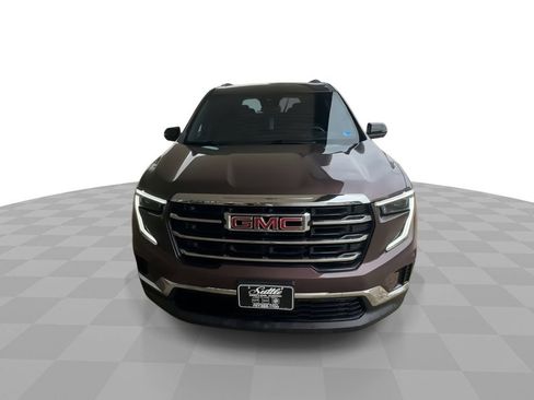 Certified 2025 GMC Acadia Elevation FWD image 3