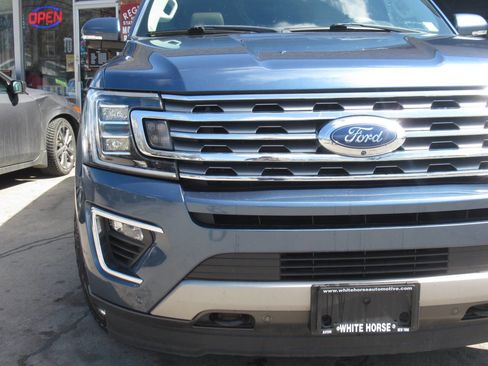 Used 2020 Ford Expedition Limited w/ Equipment Group 302A image 3