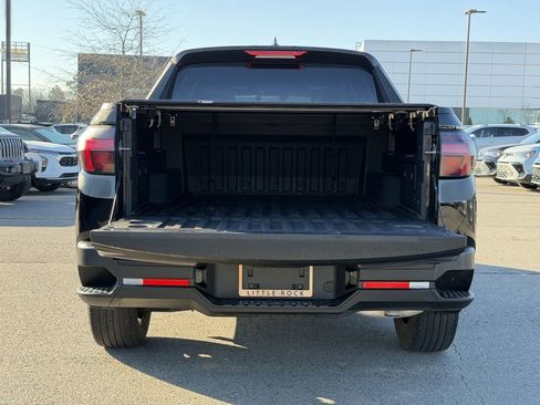 Used 2023 Hyundai Santa Cruz SE image 15