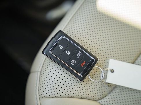 Used 2023 Jeep Grand Cherokee 4WD 4xe w/ Luxury Tech Group II image 50