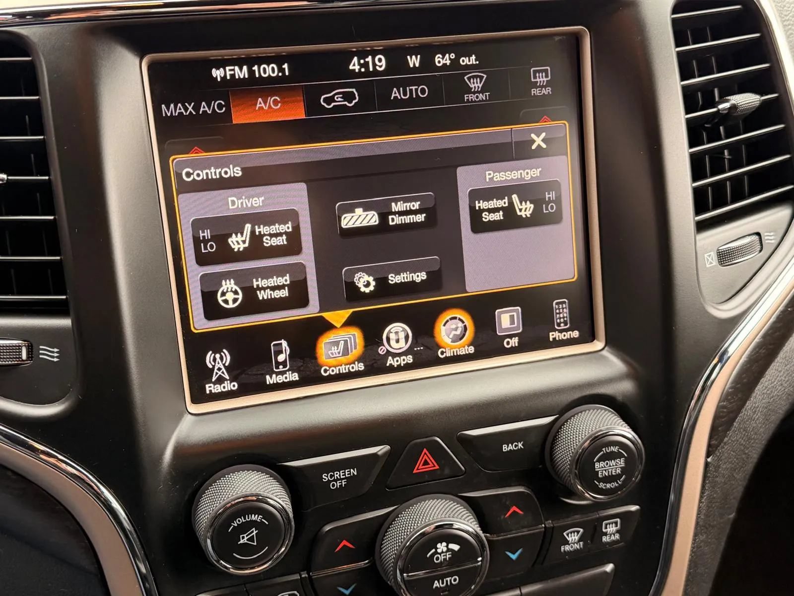 Used 2014 Jeep Grand Cherokee Altitude AWD/4WD image 15