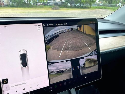 Used 2022 Tesla Model Y Performance AWD/4WD image 28