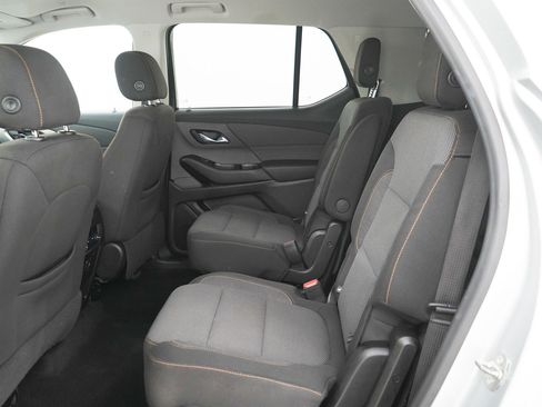 Used 2018 Chevrolet Traverse LT image 15