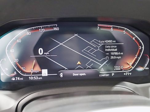 Used 2021 BMW 330i xDrive Sedan w/ M Sport Package image 16