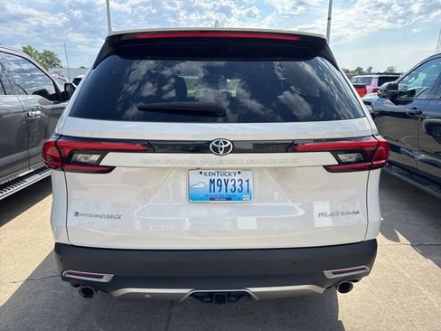 Used 2024 Toyota Grand Highlander AWD Hybrid image 8