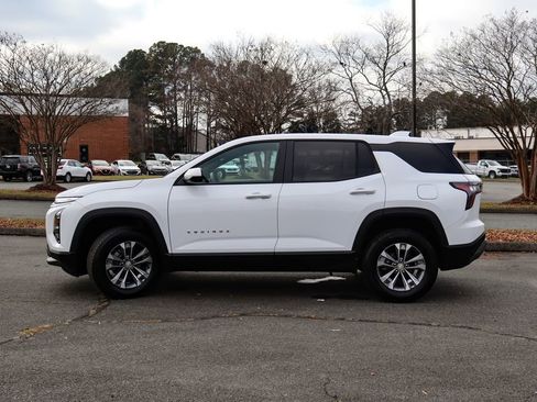 Used 2025 Chevrolet Equinox LT image 4
