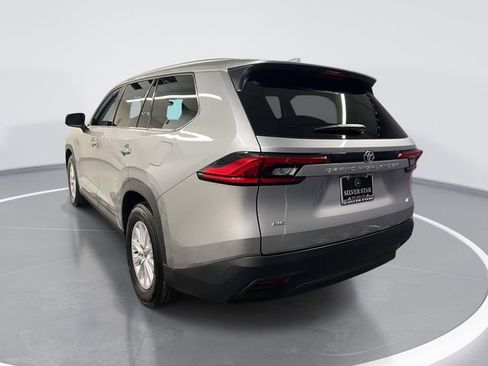 Used 2024 Toyota Grand Highlander AWD image 6