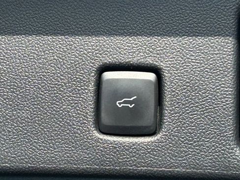 Used 2023 Ford Escape Active image 32