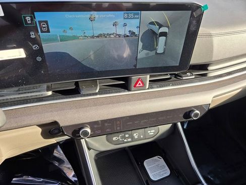 New 2026 Kia Carnival SX image 12