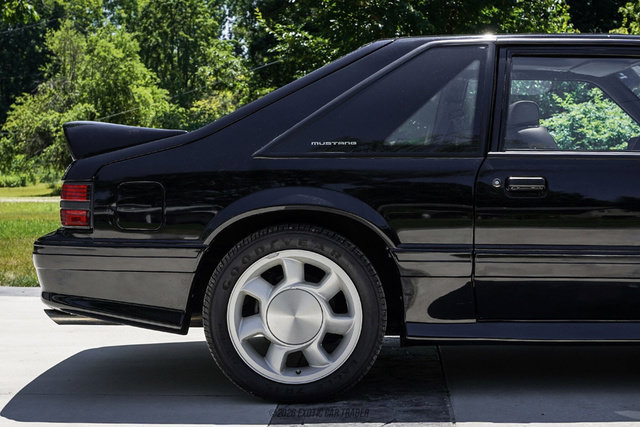 Used 1993 Ford Mustang Cobra RWD image 10