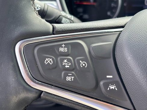 Used 2024 Chevrolet Equinox LT image 17