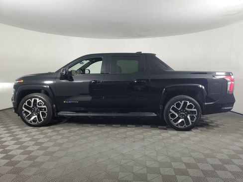 Used 2025 Chevrolet Silverado EV RST image 7