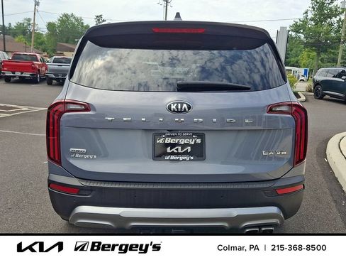 Used 2020 Kia Telluride EX w/ EX Premium Package AWD/4WD image 6